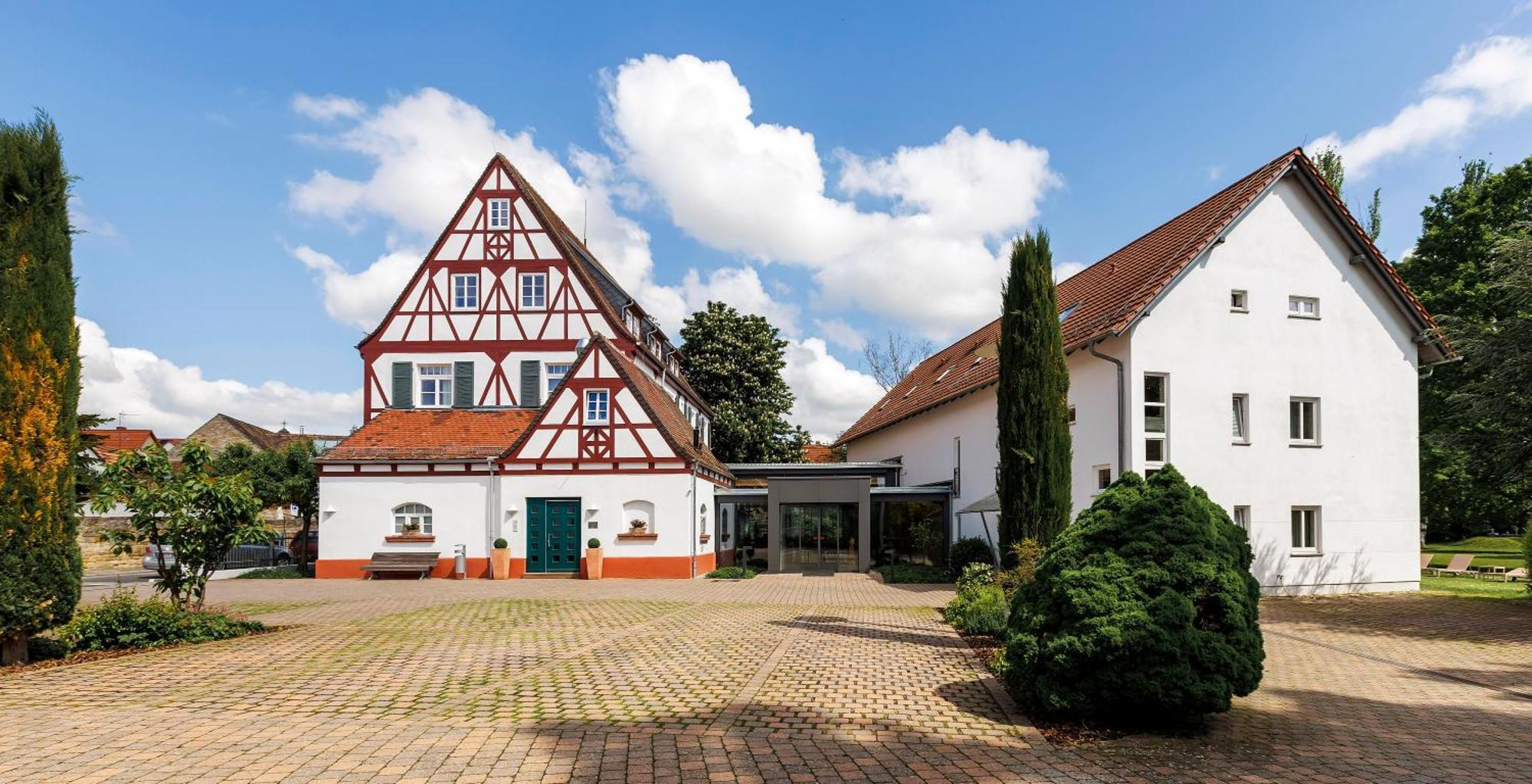 Landhotel Altes Wasserwerk Gbr Фрайнсгайм Екстер'єр фото